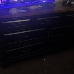 Bedroom Set For Sale