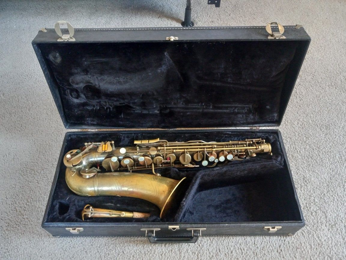Vito Kenosha Alto Saxophone