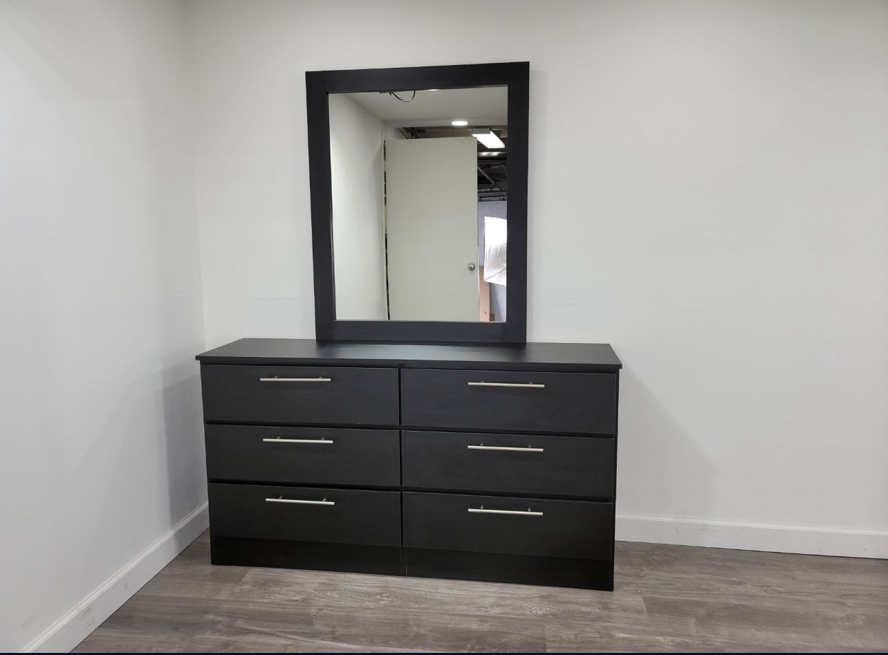 Dresser Whit Mirror - Cómoda Con Espejo 