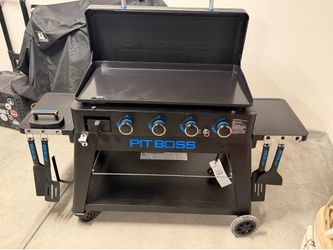 Pit boss Ultimate Griddle 4 Burner