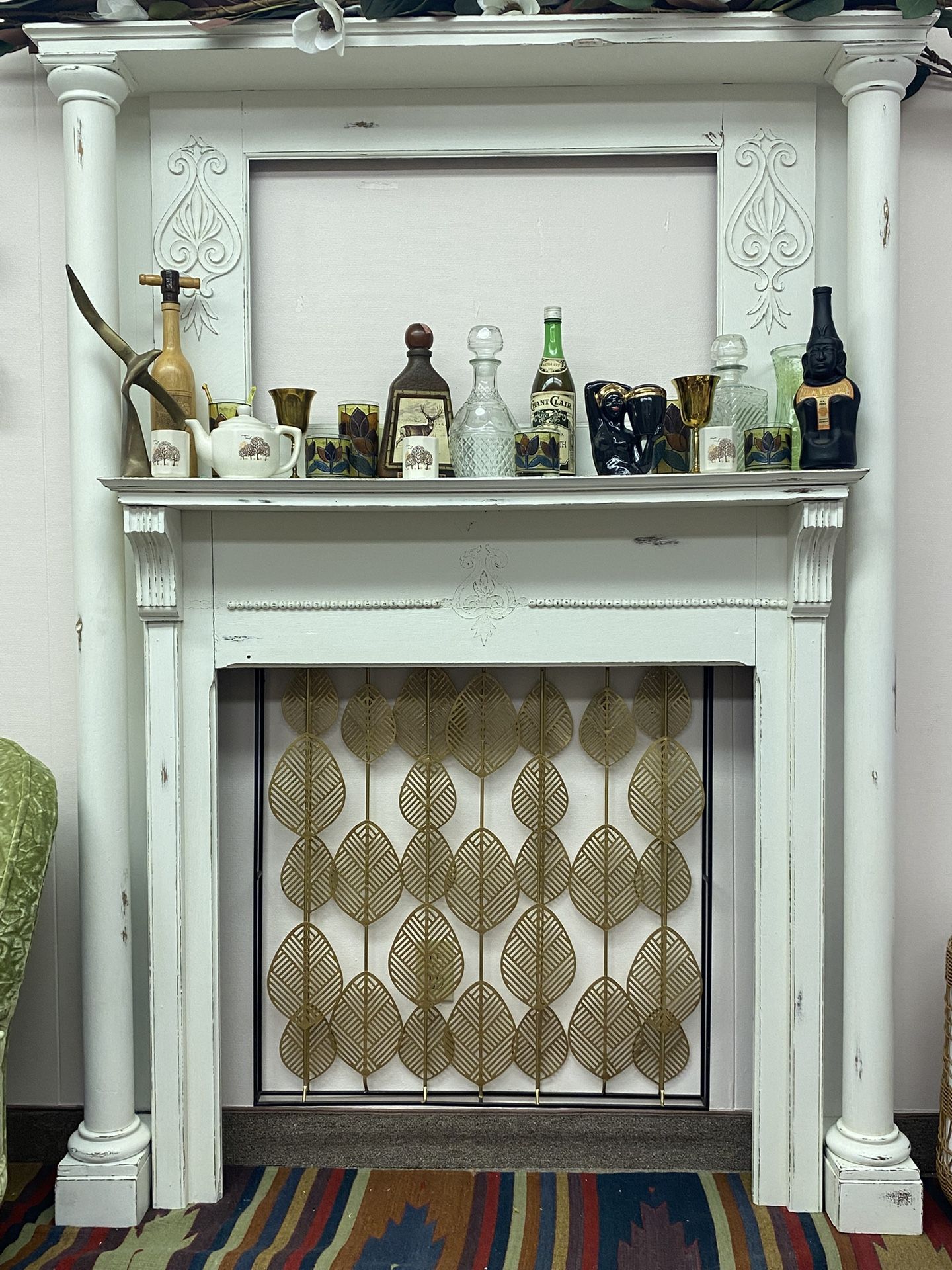 Farmhouse Vintage Wood Fireplace With Mantle
