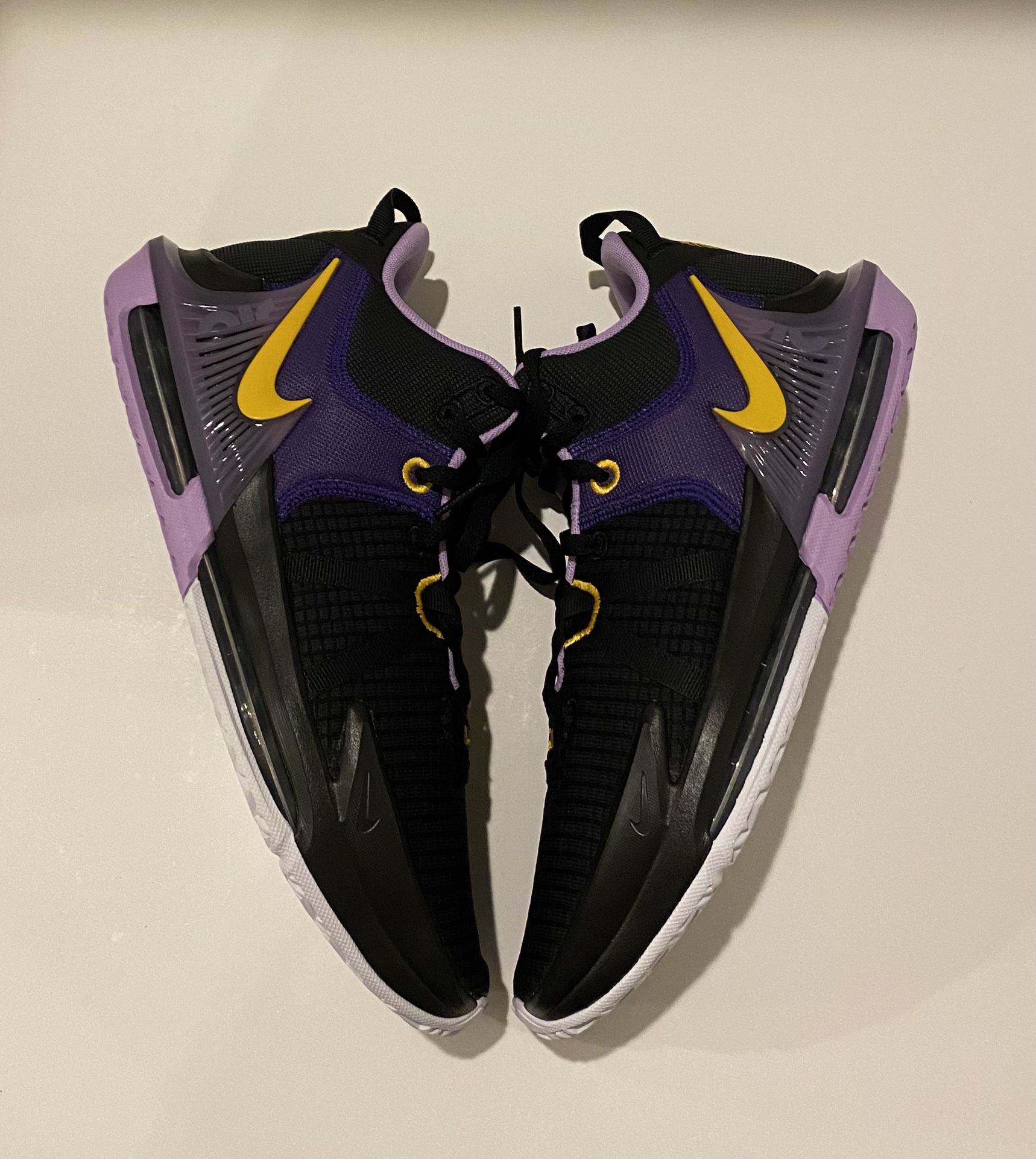 Nike DM1123 002 Lebron Witness 7 Lakers