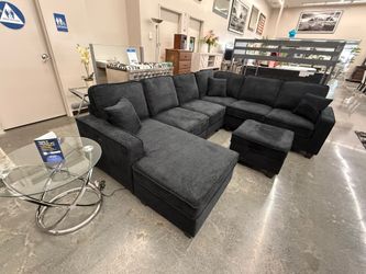 SECTIONAL WITH OTTOMAN