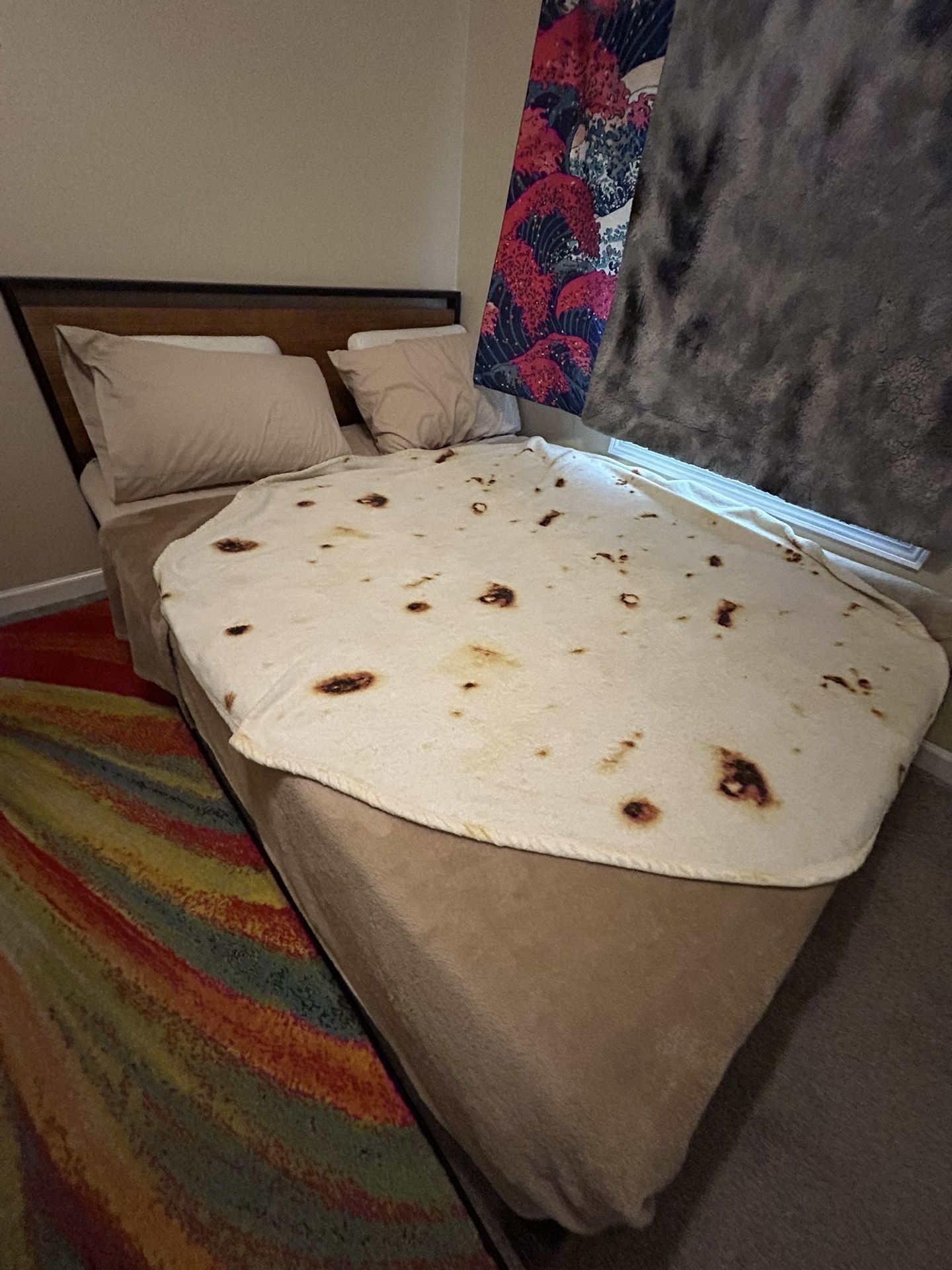 Queen Low Profile Bed Frame w/ Mattress
