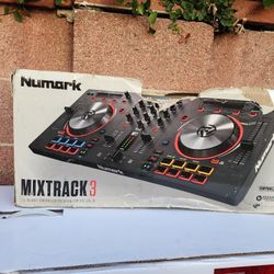 Numark MT3