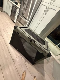 Large Soft-Sided Collapsible Dog Crate