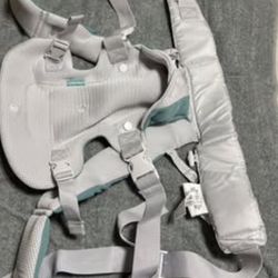 Infantino Flip 4-In-1 Convertible Baby Carrier