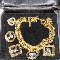 Disney vintage Charms, Full Bracelets, Pins, Brooches And Necklace 