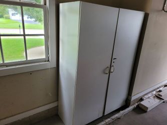 Cabinet with Doorset