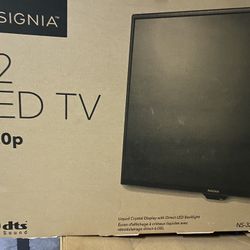 Insignia 32 Inch TV