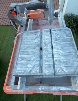 Tile machine / cortadora de losa