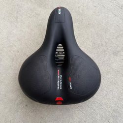 New In Box Universal Bicycle Seat Replacement For Road Mountain Road Bile Comfortable Gel Cushion 
