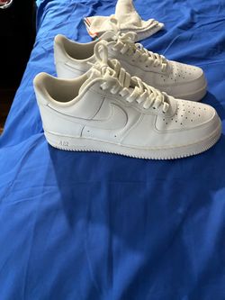 Clothing/sneakers