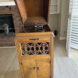 Silver stone Phonograph