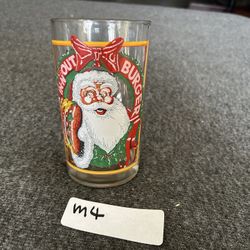 Vtg 1982 In N Out Burger Christmas Collection Santa with Burger Glass Cup 