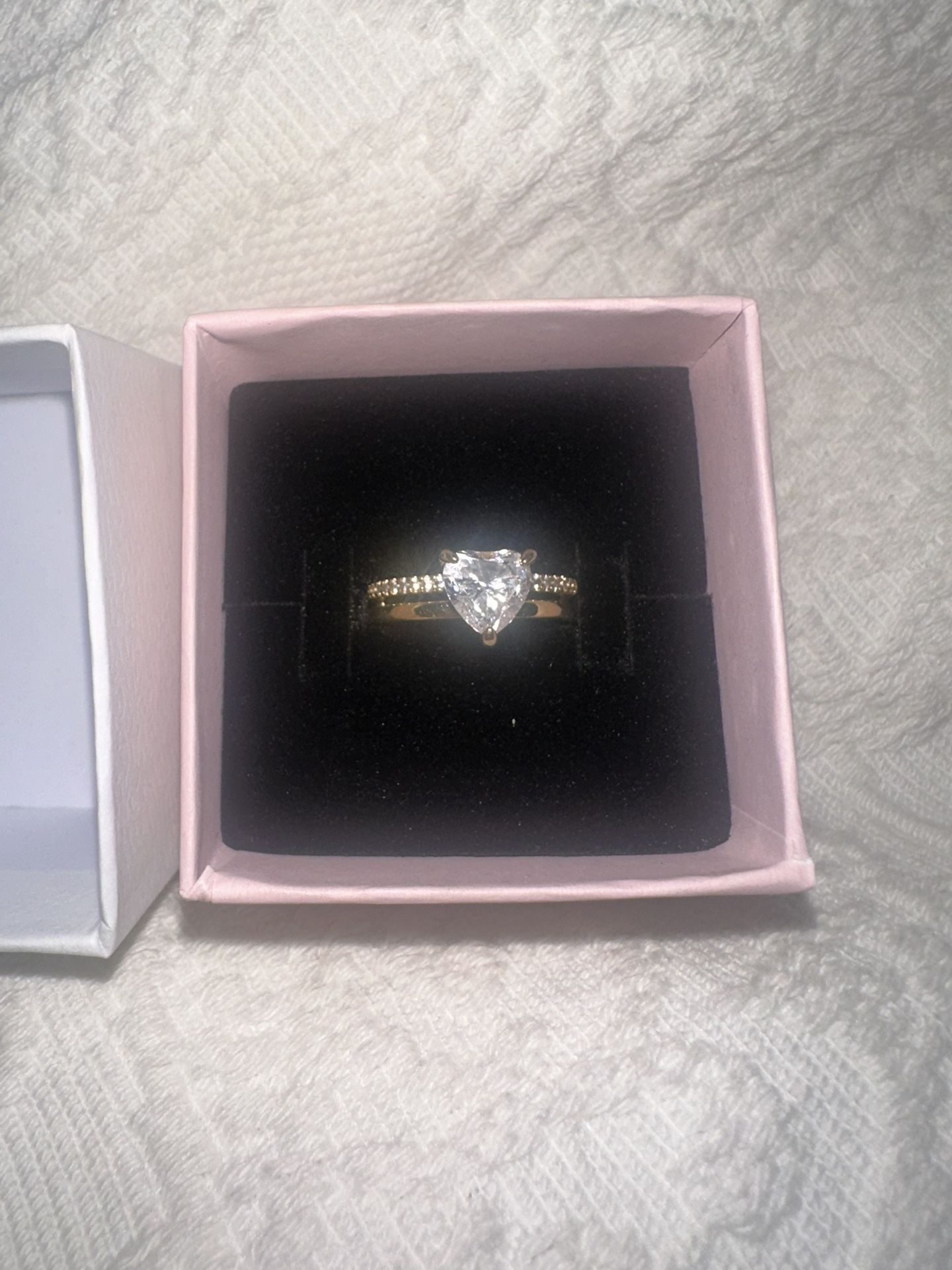 Pandora ring