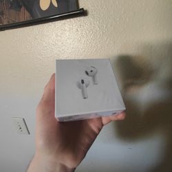 Apple Airpods 4th Gen with Noise Cancellation (Sealed)
