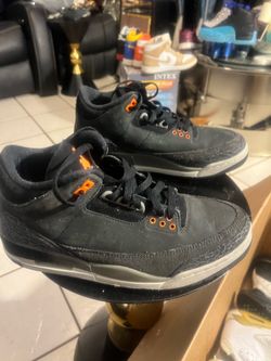 Size 8.5- Jordan 3 Retro Mid Fear