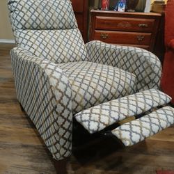 Reclining Chair 
