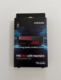Samsung 990 Pro with Heatsink PCle 4.0 NVMe SSD 4TB in great condition.