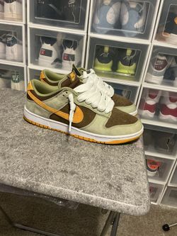 Nike Dunks 