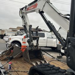 2024 E32 Bobcat Mini Excavator 