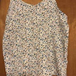 Women’s Size Small/medium Flouncy Tank Top With Lacy Back Detail 