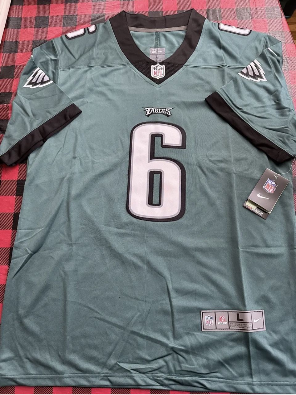 NFL DeVonta Smith #6 Philadelphia Eagles green Stitched Football Jersey  Men's L New for Sale in Norwich, CT - OfferUp