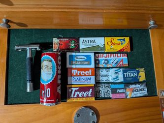 Vintage safety razor shaving kit