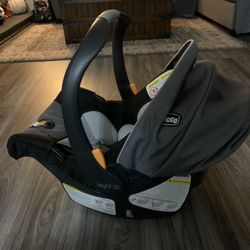 Chicco Keyfit 30 Baby Car Seat