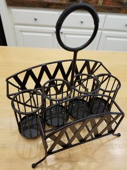 Utensils plate napkins caddy