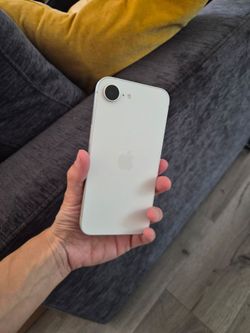 iphone 16e (unlocked)