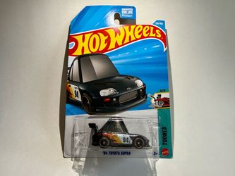 Hot Wheels 2026 Super Treasure Hunt '94 Toyota Supra Tooned / creased card