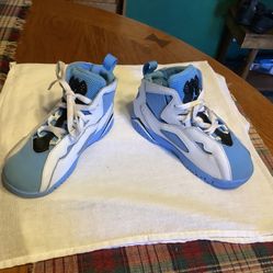 Nike Jordan True Flight Infant/toddler white university shoes like new size 10C No stains or marking hardly worn.  Beautiful Bold Color