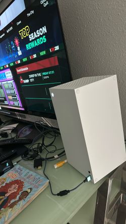 Xbox series x forsale 450$ with controller