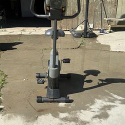 Golds Gym 290C Cycle Trainer 