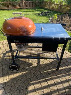 Weber Charcoal grill with side table