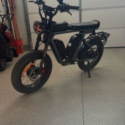 E-bike Only 64 Miles. 2 1000 Watt Motors 