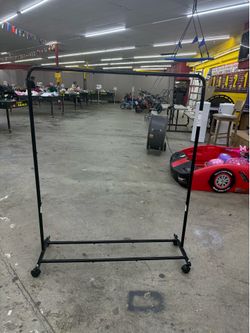 Short Lightweight Garment Rack
