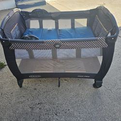 Greco pack and play with insert in good condition