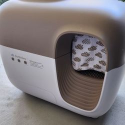 Self-Cleaning Automatic Litter Box 