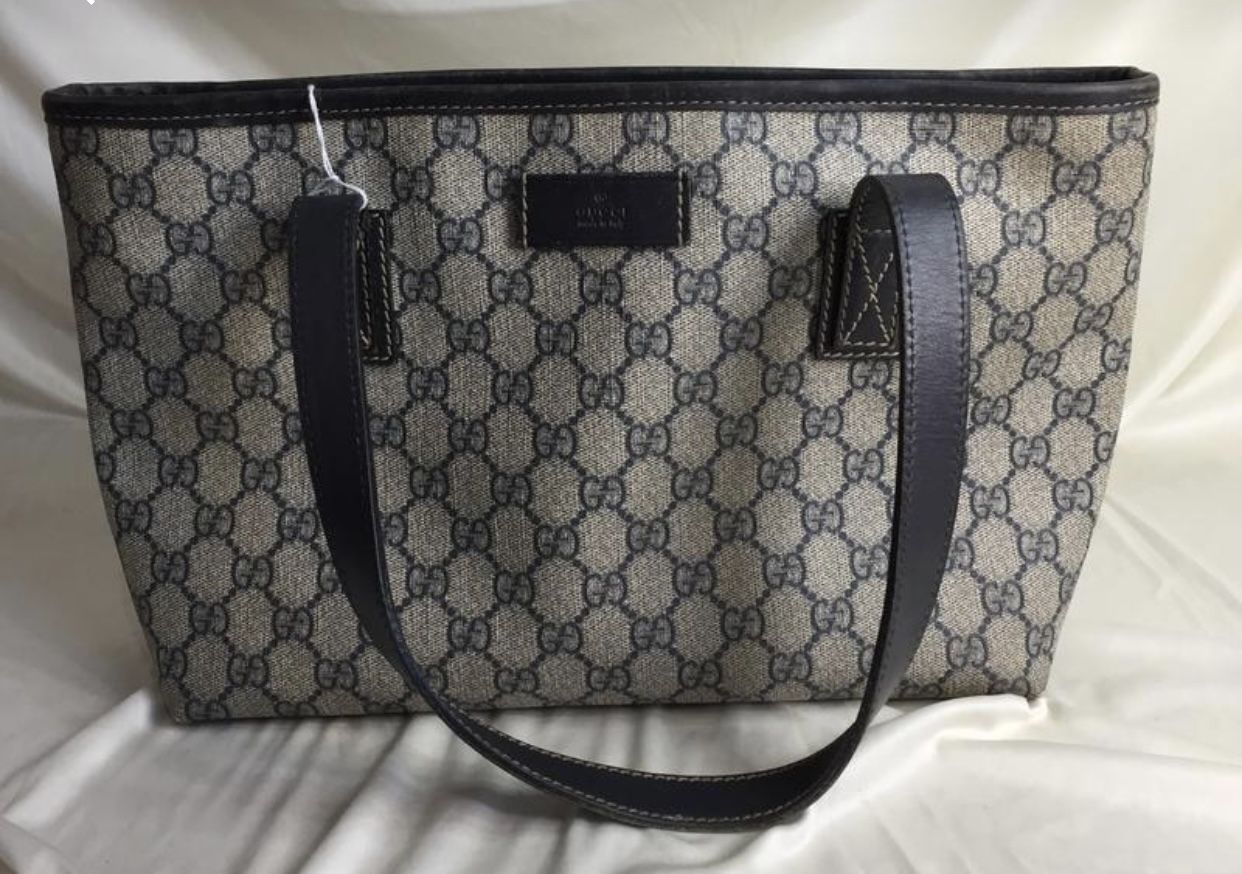 Gucci Supreme Tote