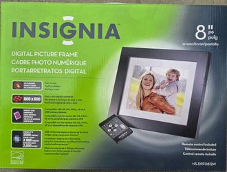 Insignia 8-Inch Digital Picture Frame