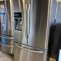 SAMSUNG FRIDGE FRENCH DOOR WITH WATER/ DISPENSER USED LIKE NEW 