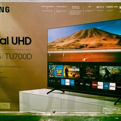Samsung Crystal UHD 75”