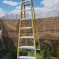Husky 8ft Folding Ladder 