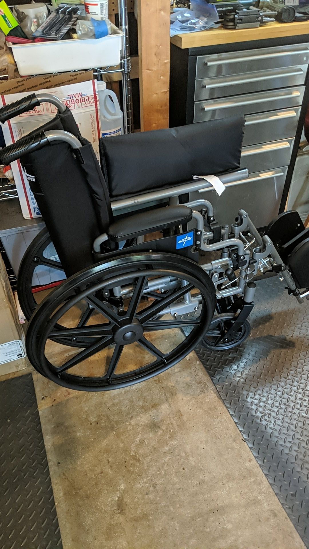 Medline Wheelchair 18" wide seat