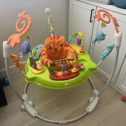 Fisher-Price Jumper: Roarin' Rainforest