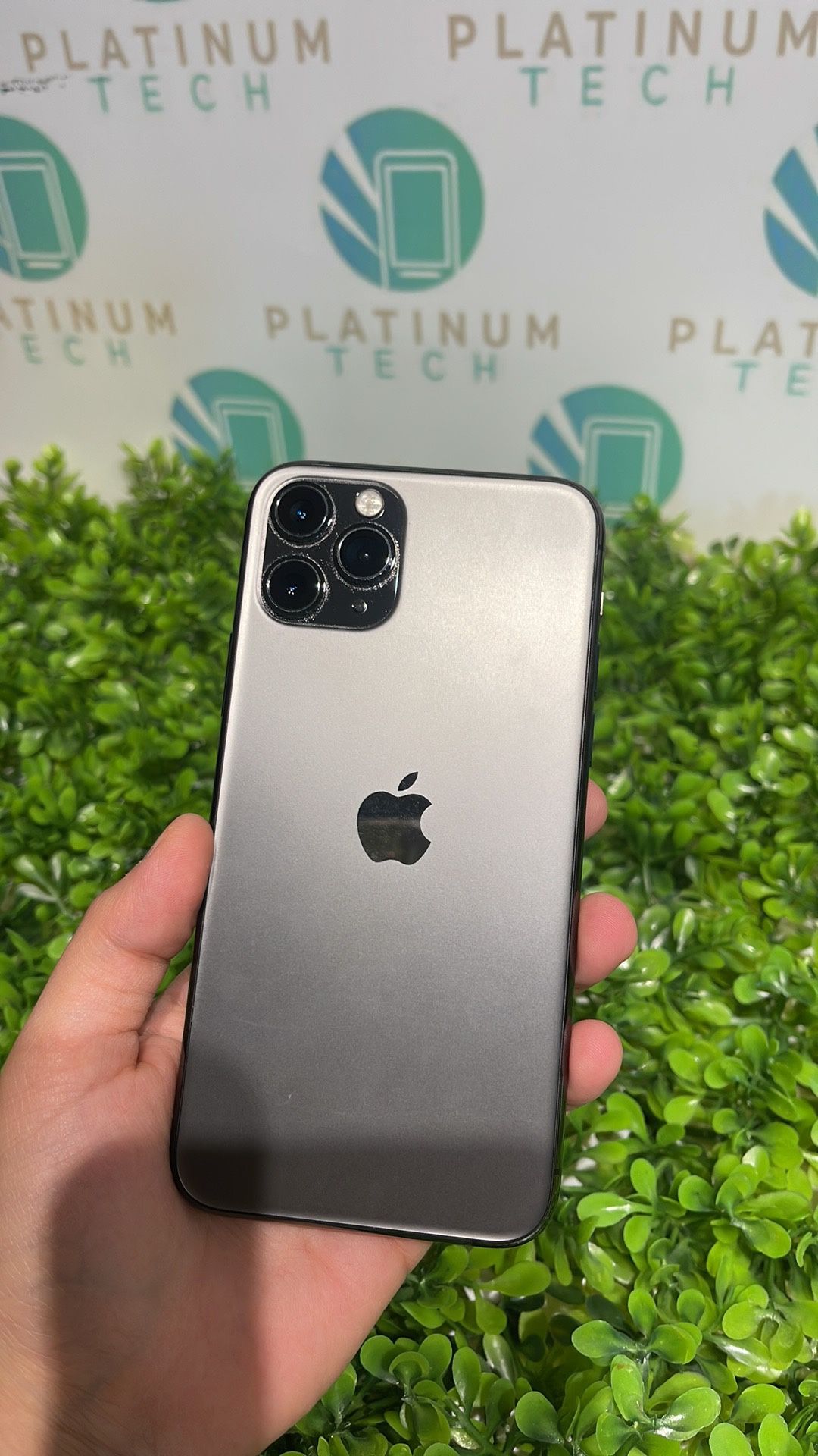 iPhone 11 Pro Grey 64Gb Unlocked (wireless Headphones ,Charger And Case For Free😎🤩🇲🇽🇺🇸📲