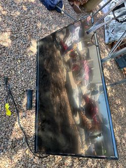Smart TV.  32”